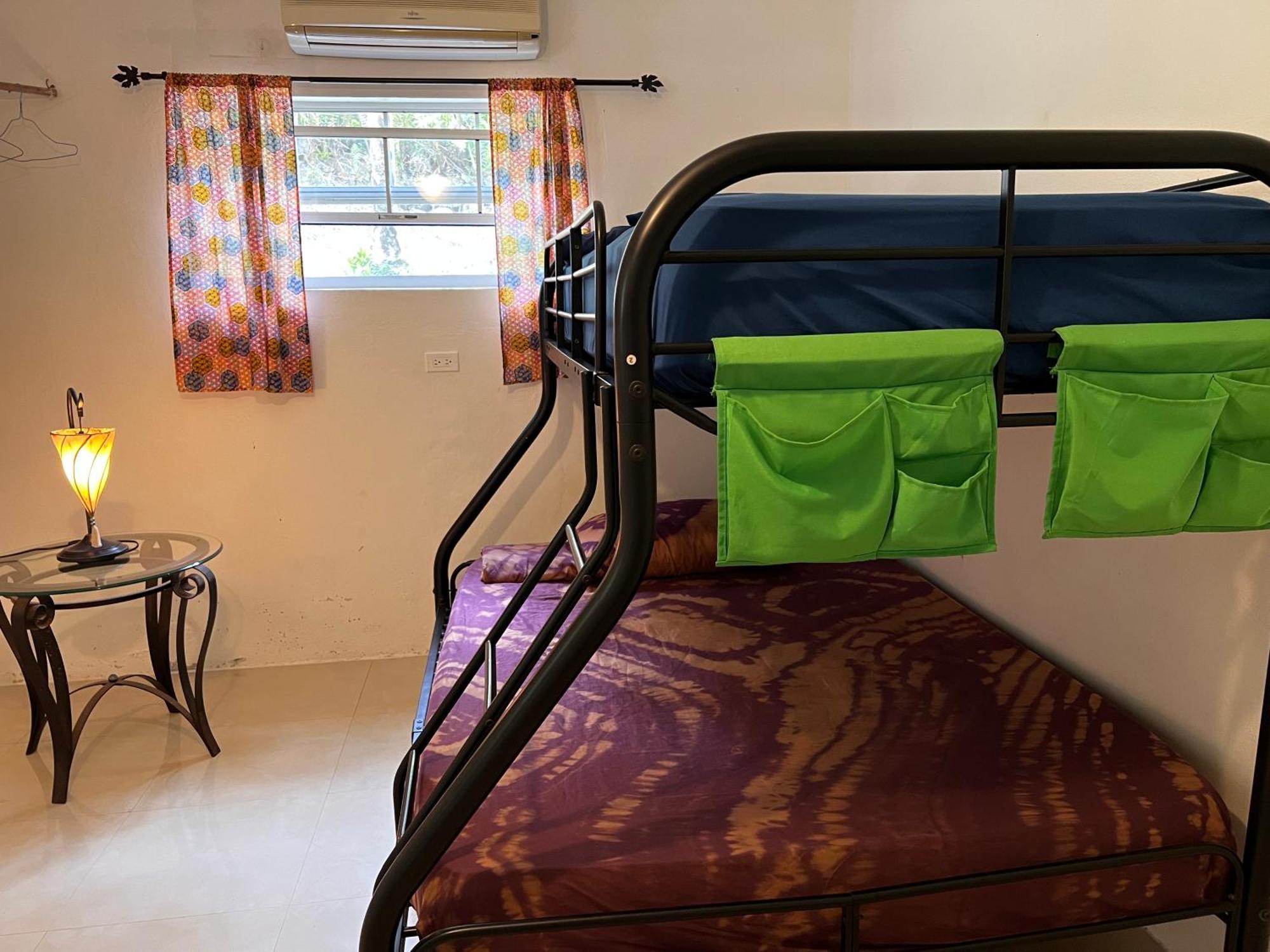 All Nations Guest House Порт-Антоніо Номер фото